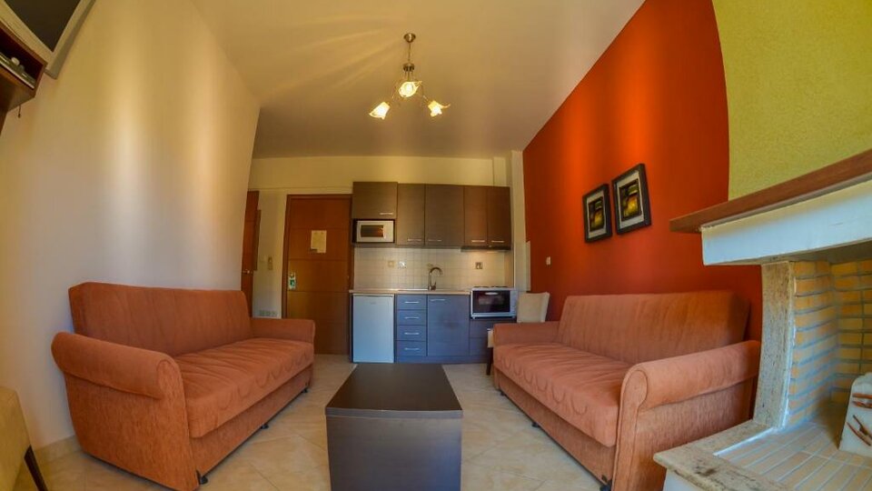 Tiara Holidays - Kladis Club Holidays - kuhinja i dnevna soba